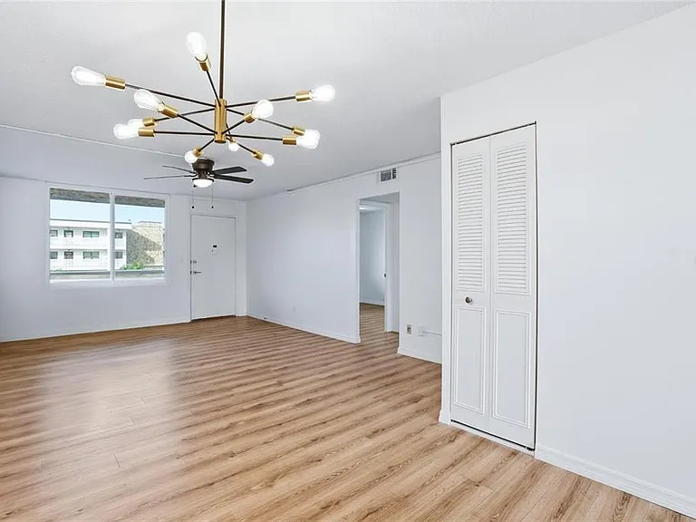 5095 Bay St NE #21O — Photo 3