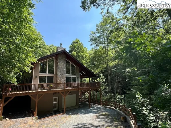 567 Locust Road, Newland, NC 28657
