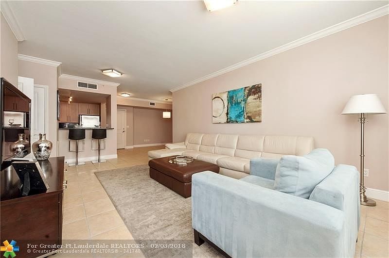 1st image of 511 SE 5th Ave APT 2211