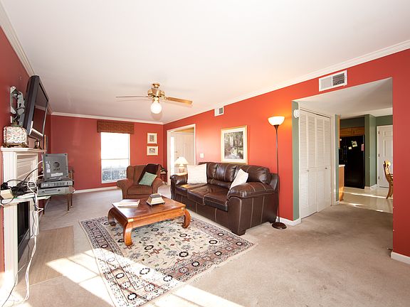 5th image of 254 Riverbend Dr