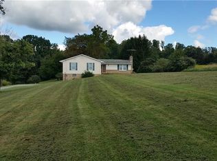 969 Edmon Rd, Apollo, PA 15613