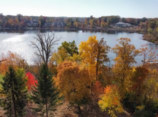 2717 Turtle Shores Dr, Bloomfield Hills, MI 48302