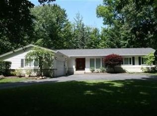750 Oakwood Dr, Mayfield Village, OH 44143