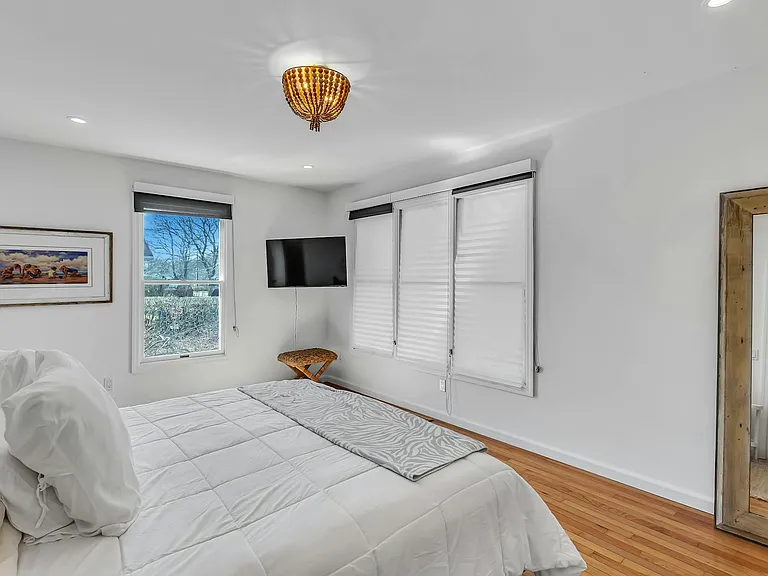 6 Nidzyn Ave — Photo 16