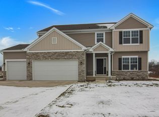 7498 Clark St, Merrillville, IN 46410
