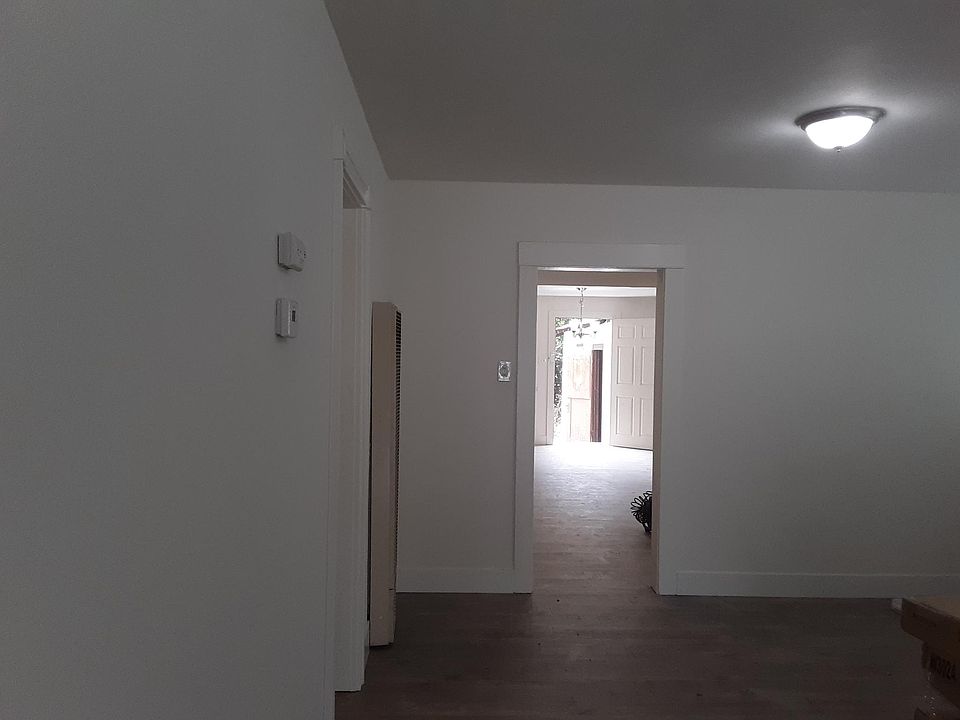 2nd image of 1007 W 15th St