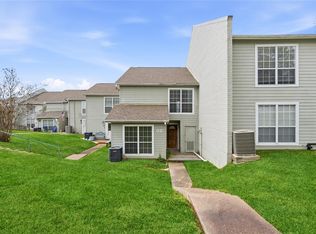 100 Edgewater Dr Unit 32, Livingston, TX 77351