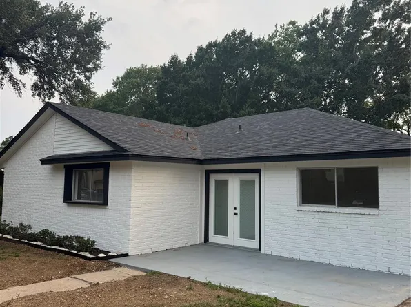 2121 Baylor Dr, Katy, TX 77493