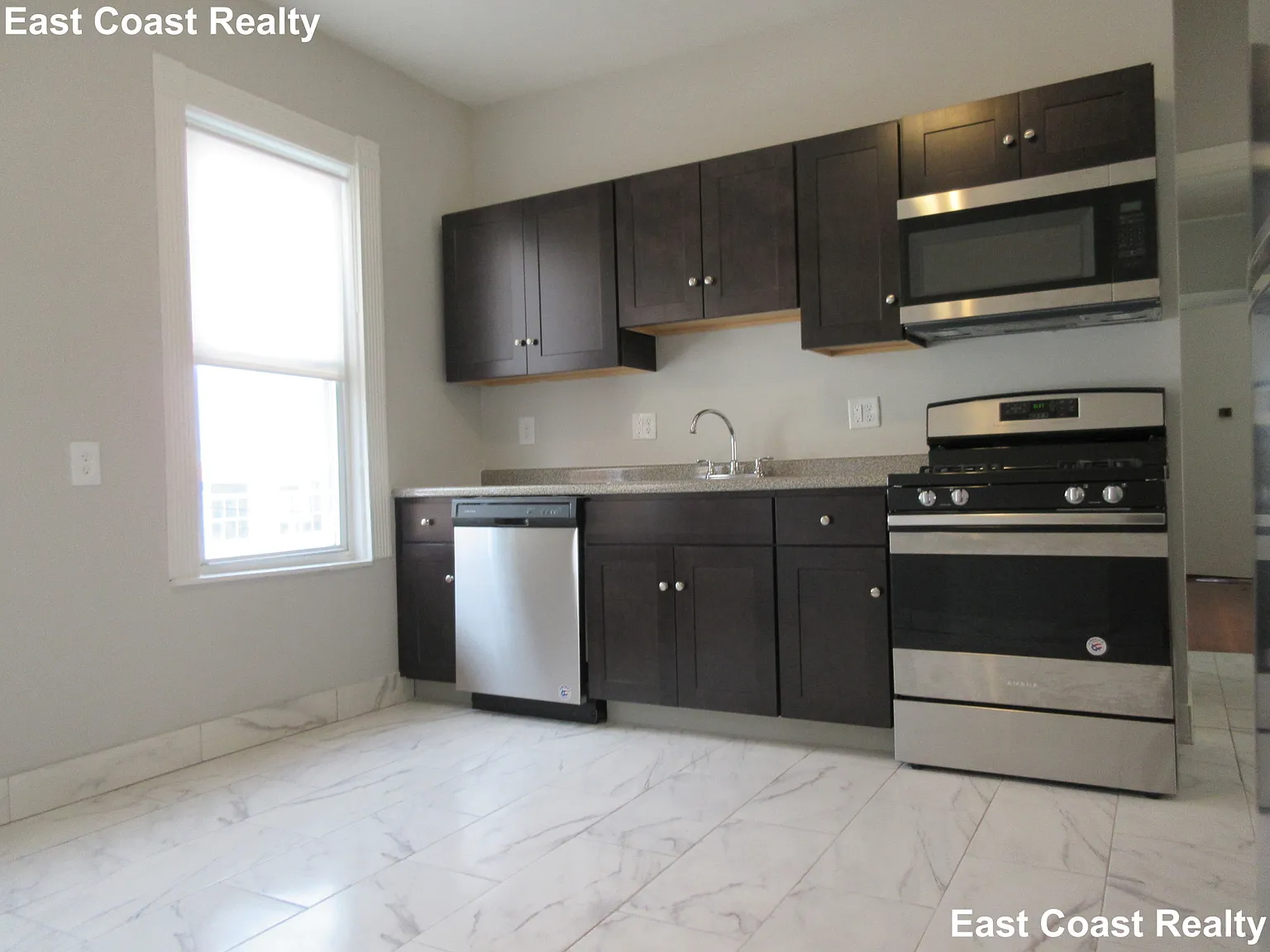 3 bed, 2.0 bath, $3,675 — Photo 2