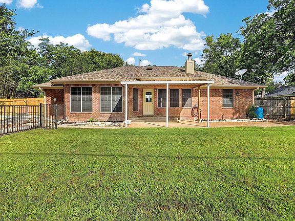 4th image of 2925 Mirrormere Cir