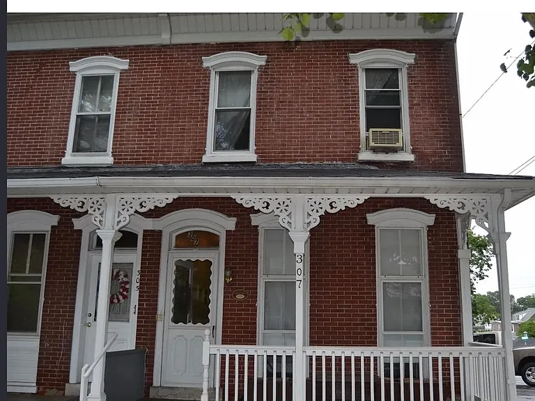 307 Gay St #1 — Photo 1