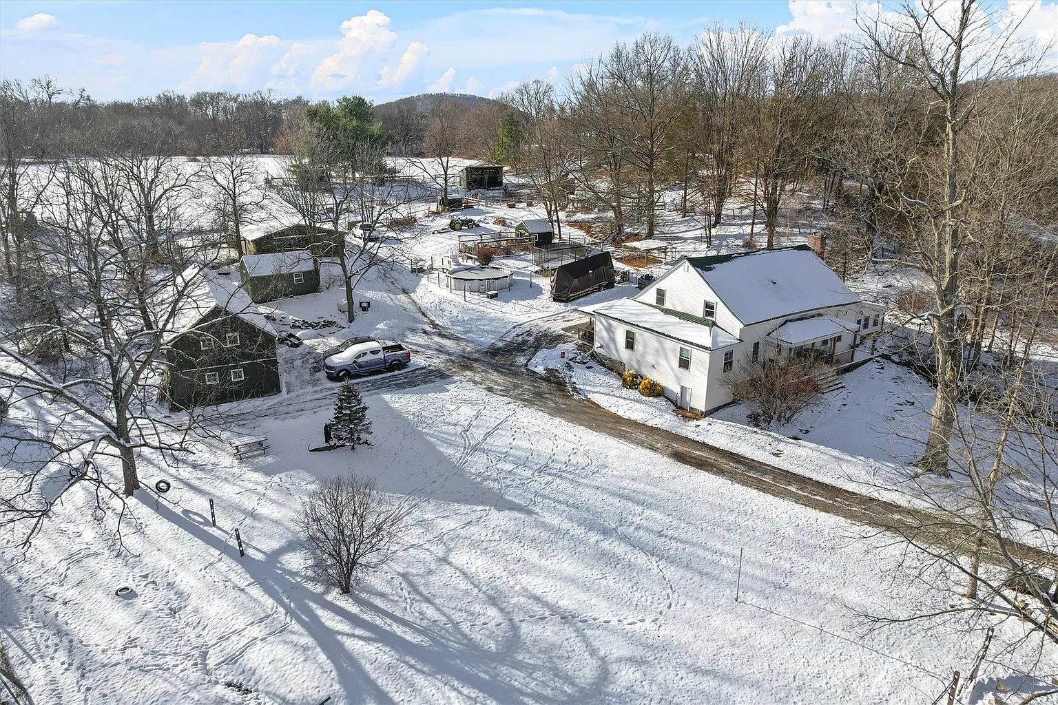 299 Mountain Lodge Rd photo 1