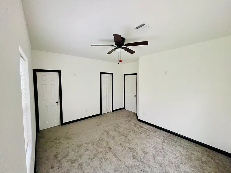 1217 Azalea Ct #B — Photo 10