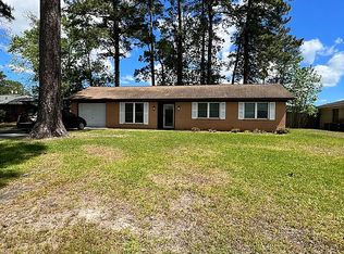 8 Winoca Dr, Garden City, GA 31408