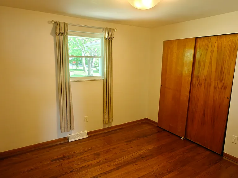 4607 Aicholtz Rd — Photo 11