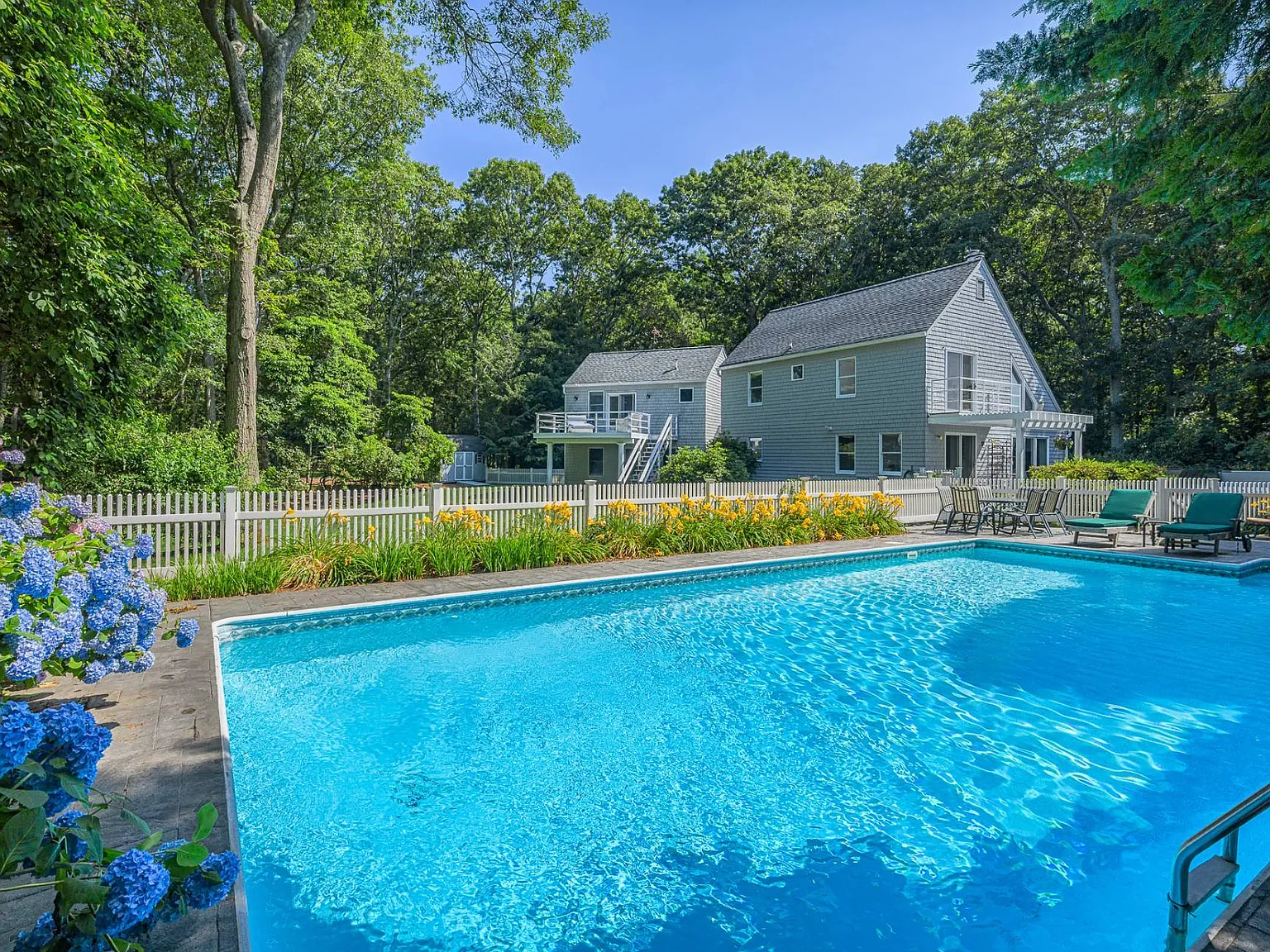 Water Mill Retreat — Photo 2