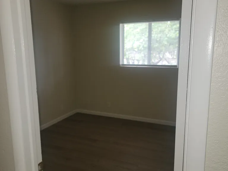 416 E Forest Dr — Photo 9
