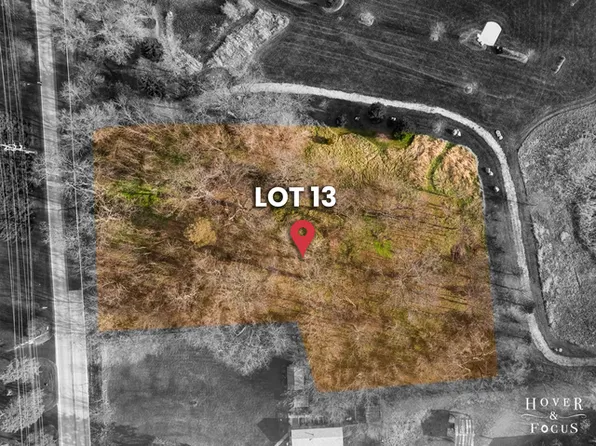 26185 W Ivanhoe Rd, Wauconda, IL 60084