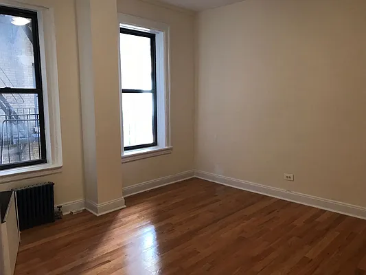 Rented by Roger Benayoun, LREB | media 11