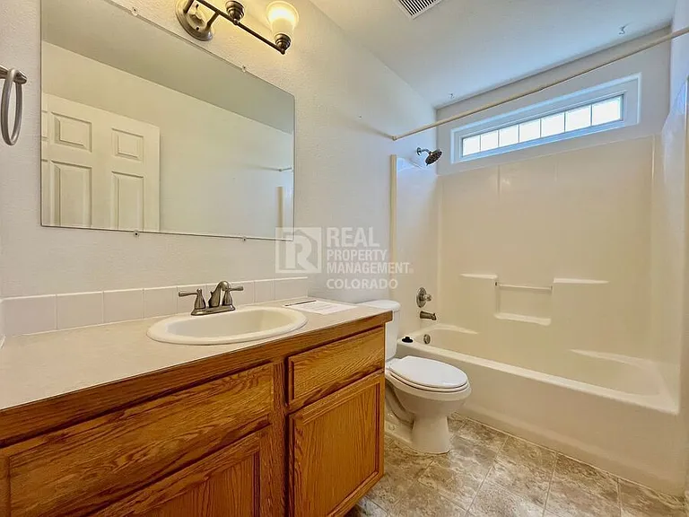 1574 S Growers Dr — Photo 8