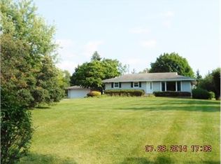 24947 W Monaville Rd, Lake Villa, IL 60046