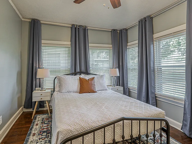 3402 Gillham Rd #1S — Photo 30