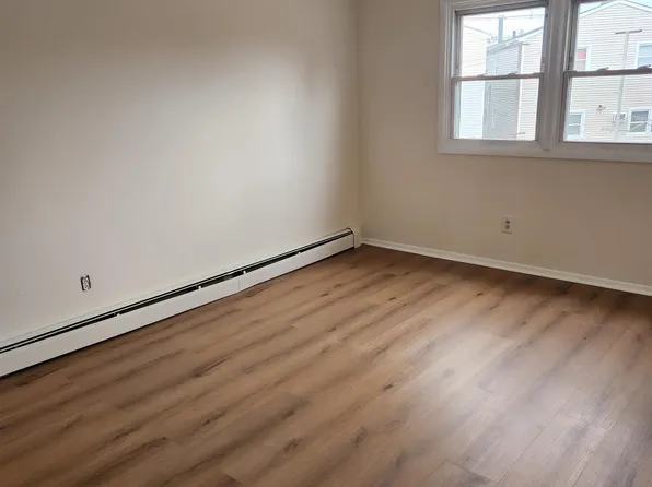 71 Linnet Street image 17 of 18