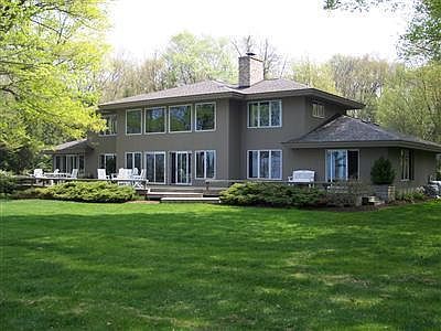 1st image of 1664 Lake Michigan Dr