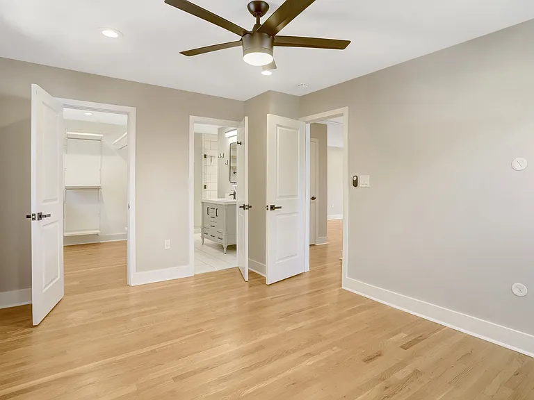 4519 Holmes Run Pkwy — Photo 10