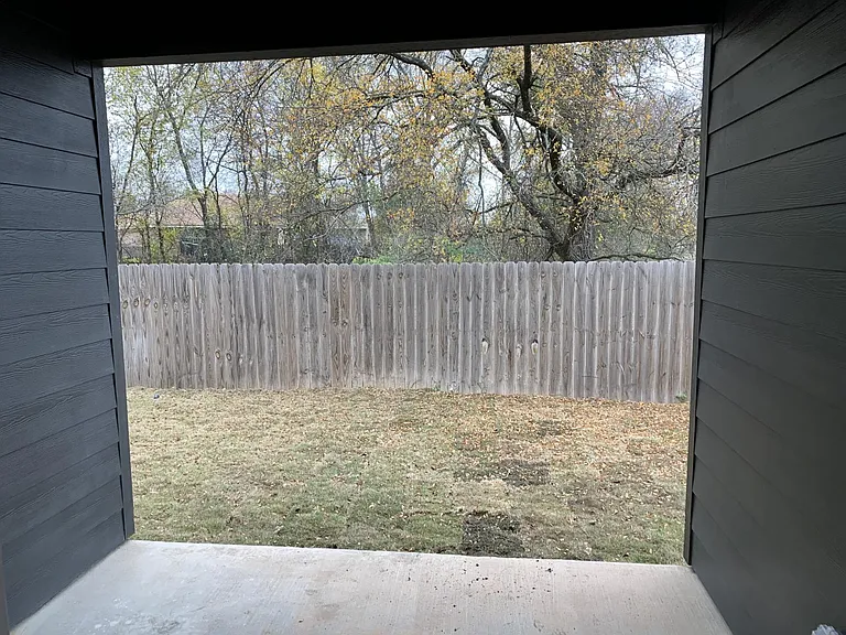 1854 Royal Loop — Photo 11