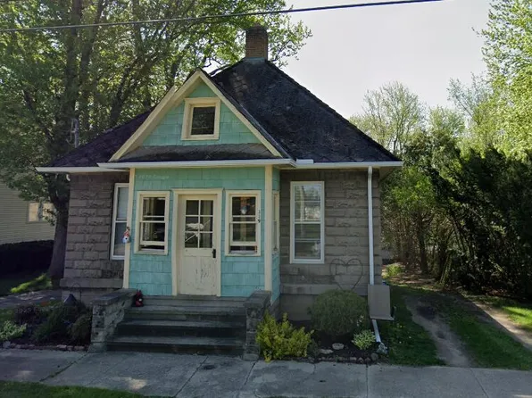 119 Water St, Grass Lake, MI 49240