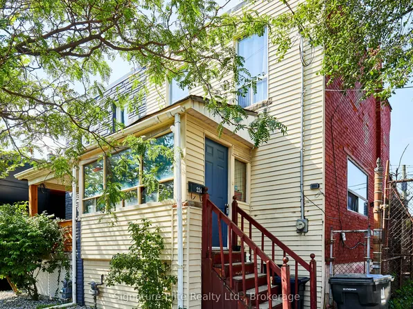 224 Old Weston Rd, Toronto, ON M6N 3A4