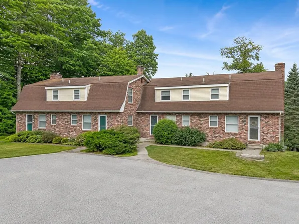 21 Old Colony Way #B2, Pittsford, VT 05763