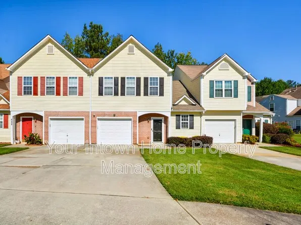 6697 Sunset Ct, Rex, GA 30273