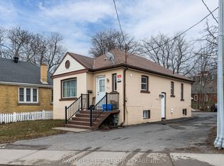 426 Macdonnell St, Kingston, ON K7L 4E4