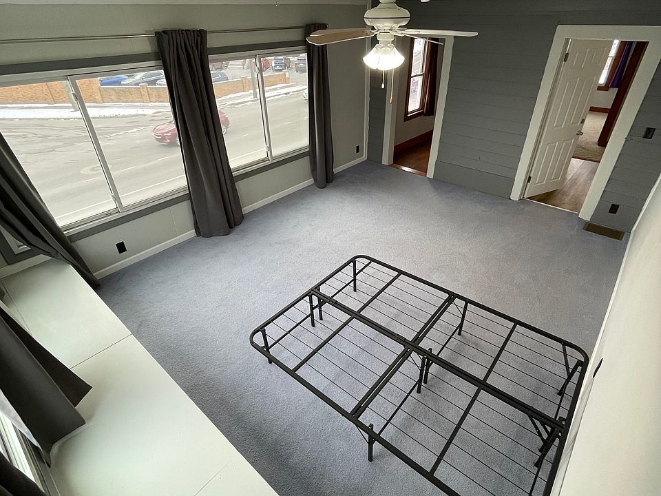 1st image of 1032 Van Buren Ave NW Room 3