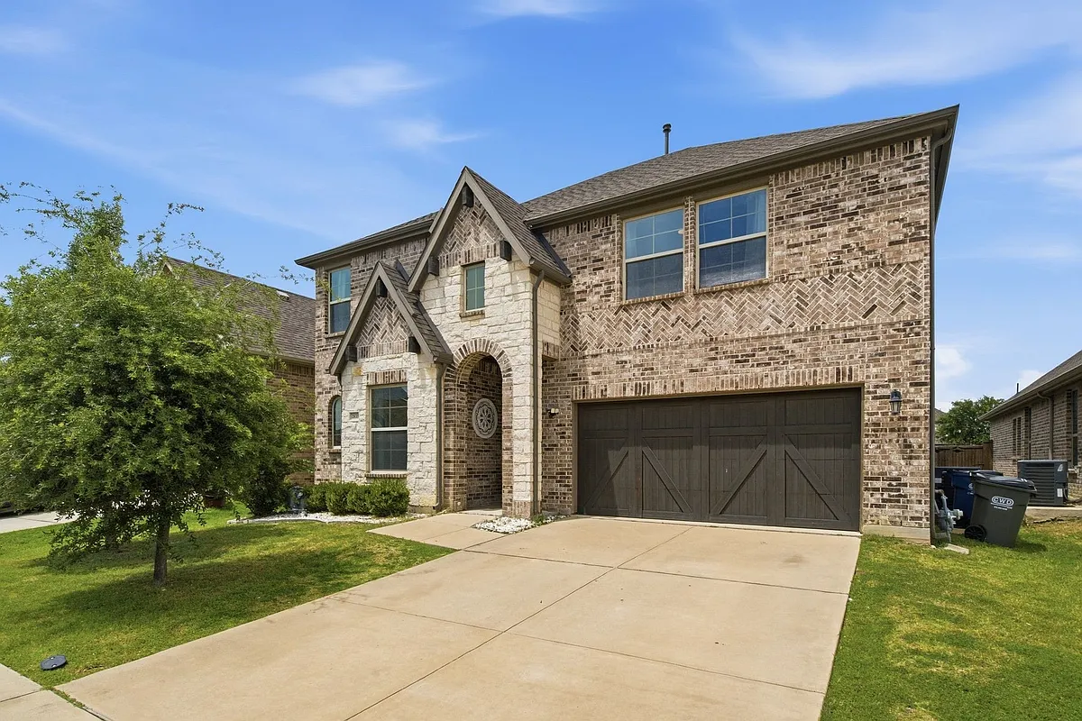 Building Photo - 2835 Hackberry Creek Trl