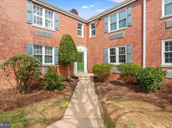 12 Ashby St APT F, Alexandria, VA 22305