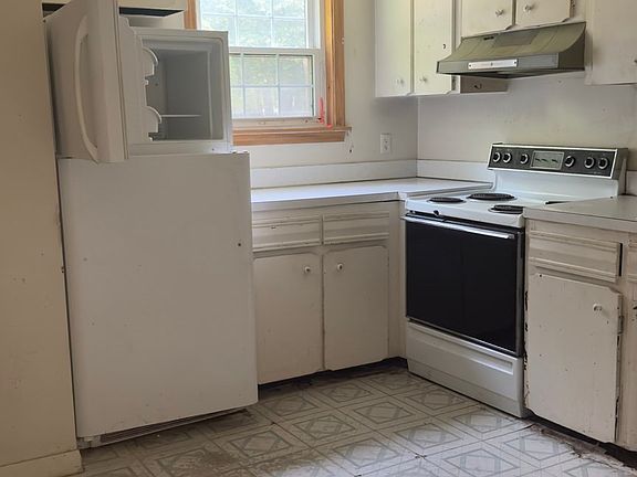 4th image of 180 Main St APT 1109