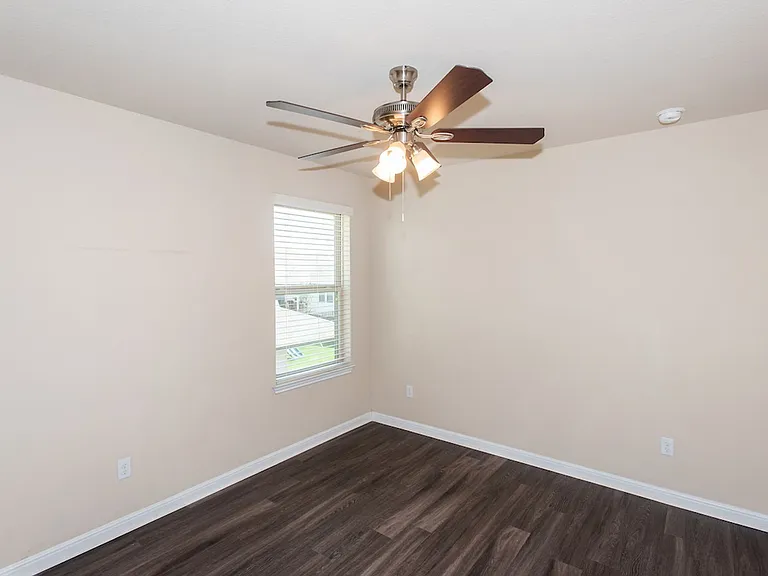 8113 Rosano St — Photo 24