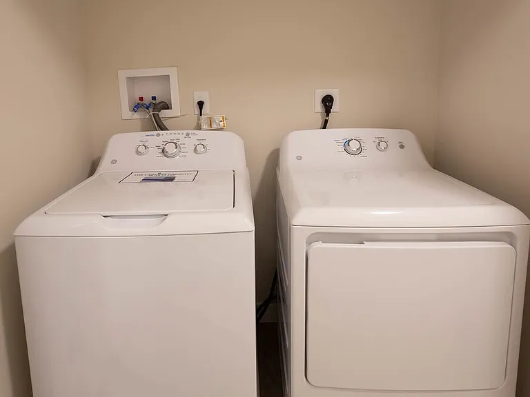 In unit full size laundry