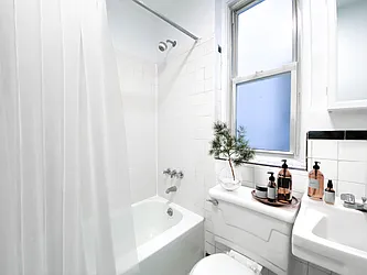 Rented by MAPT Residential LLC