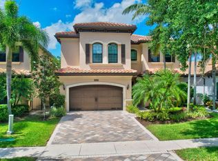 8223 Lawson Bridge Ln, Delray Beach, FL 33446