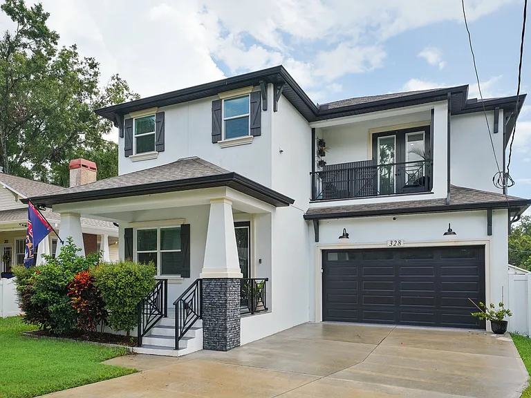 328 W Frierson Ave #1 — Photo 3