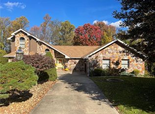 140 Regency Dr, Uniontown, PA