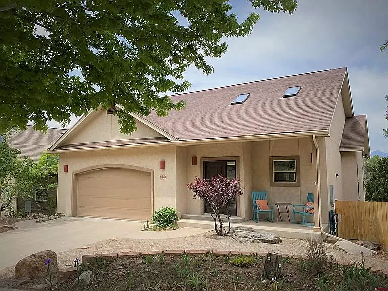 3 bed, 2110 sqft, $3,500 — Photo 2