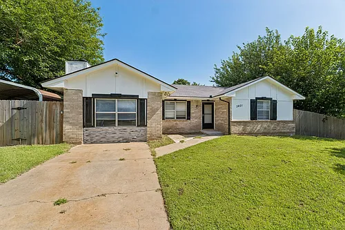 3401 E Noble Dr Photo 1 3401 E Noble Dr Photo 1