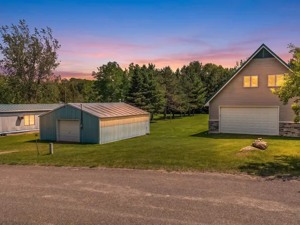 13736 River Ln, Mountain, WI 54149