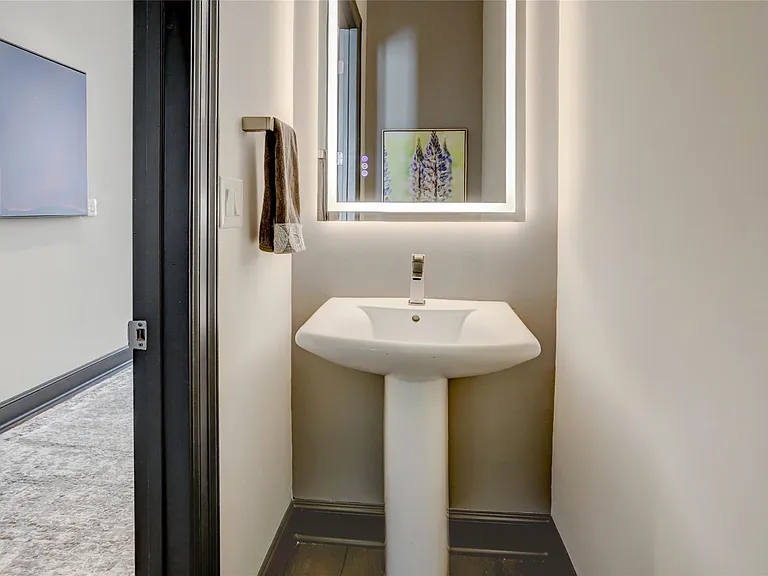 1211 Caroline St #1706 — Photo 7