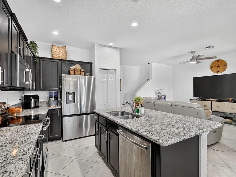 10139 Wellington Parc Dr — Photo 38